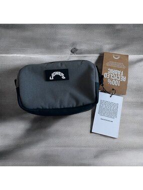 JONES Gray Travel Cosmetic Toiletry Pouch Bag NEW NWT
